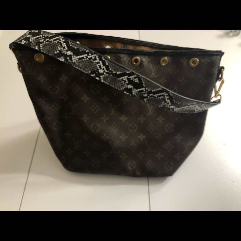 SOLD - Auth Louis Vuitton Petit Noe altered